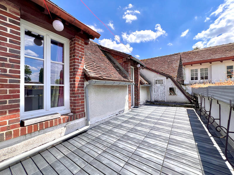 Maison - 483 m² - 16 pièces