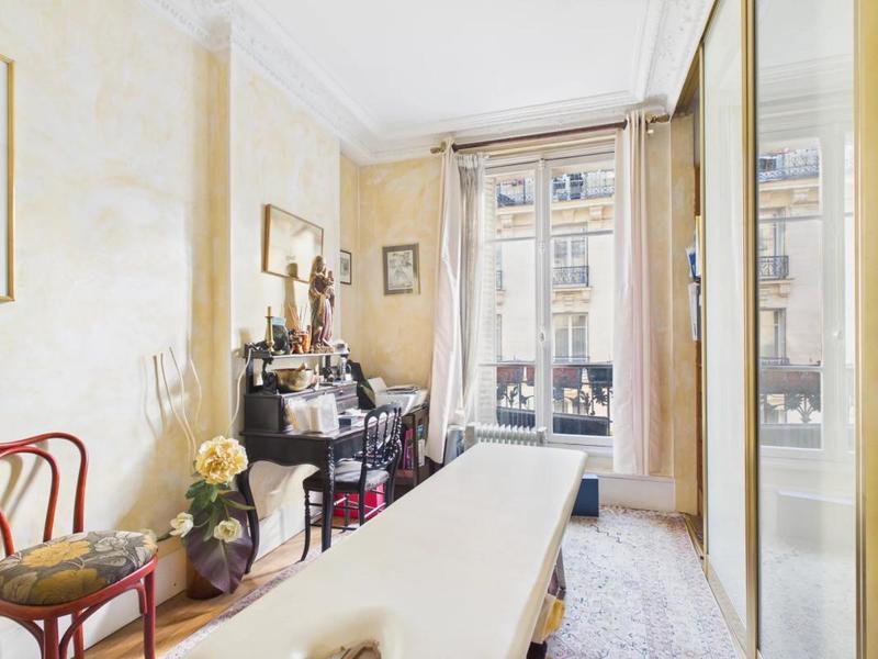 Appartement - 90 m² - 5 pièces