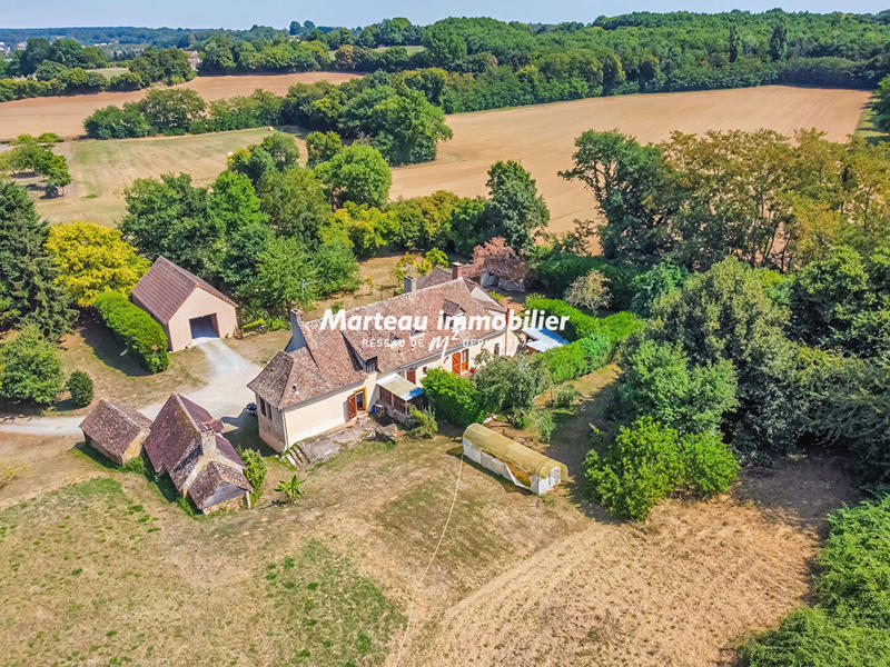 Maison - 185 m² - 8 pièces