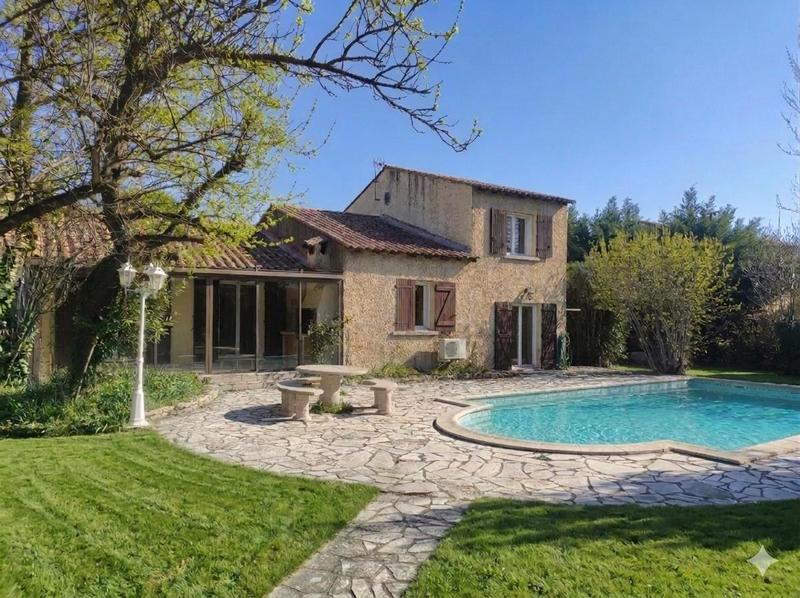 Maison - 108 m² - 5 pièces