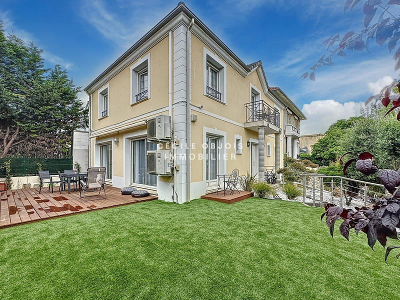 Maison contemporaine - 160 m² - 6 pièces