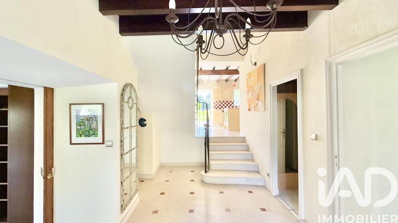 Maison - 323 m² - 12 pièces