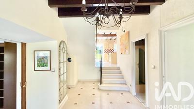 Maison - 323 m² - 12 pièces