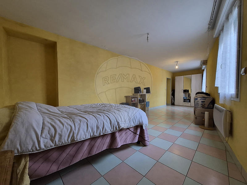 Immeuble - 132 m² - 6 pièces