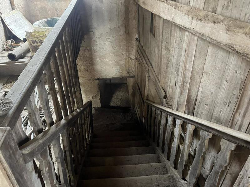 Immeuble - 1 m² - 7 pièces