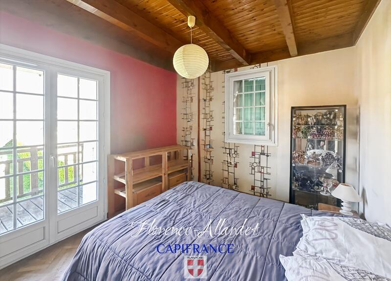 Propriété - 185 m² - 5 pièces