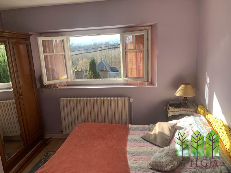 Maison - 96 m² - 5 pièces