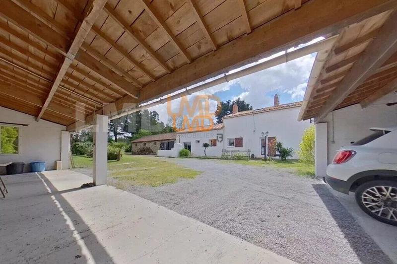 Longère - 205 m² - 9 pièces