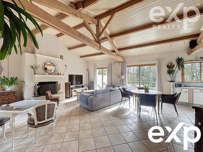 Maison - 177 m² - 6 pièces