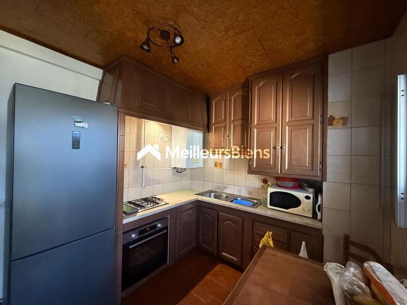 Appartement - 77 m² - 4 pièces