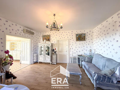 Maison - 180 m² - 5 pièces