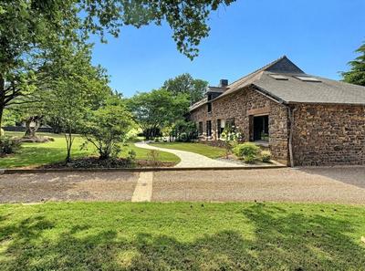 Maison de campagne - 395 m² - 7 pièces