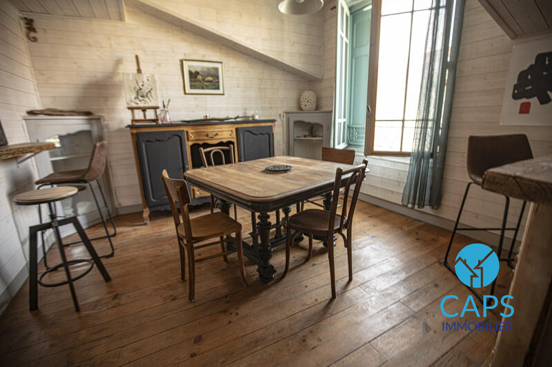 Appartement - 85 m² - 4 pièces