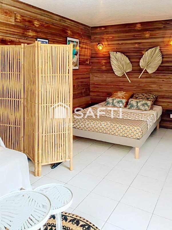 Villa - 208 m² - 8 pièces