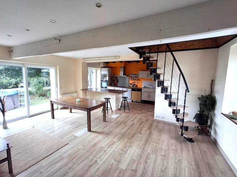 Maison - 100 m² - 4 pièces