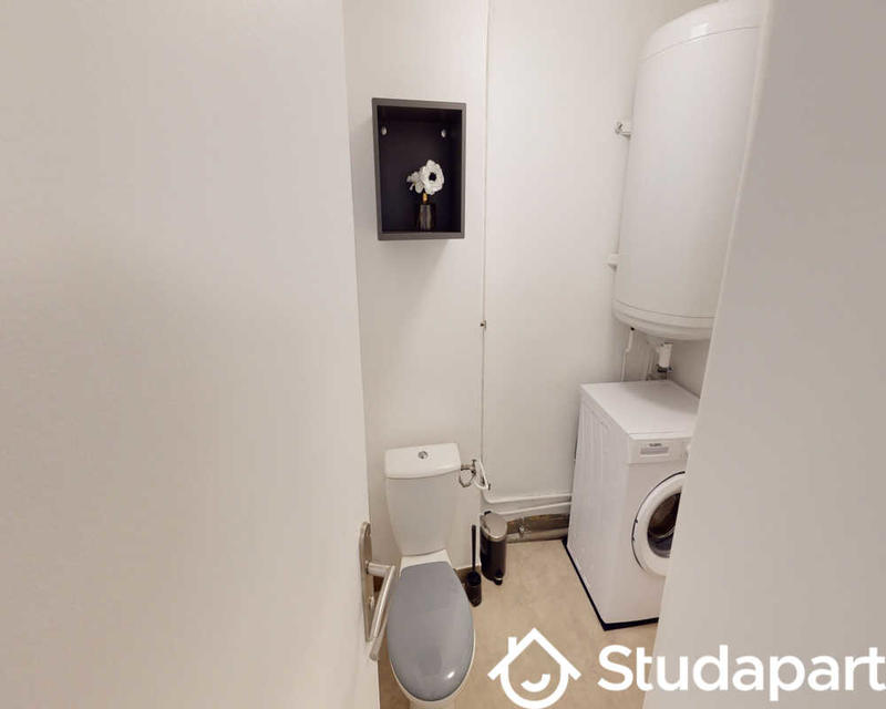 Chambre - 70 m² - 1 pièce