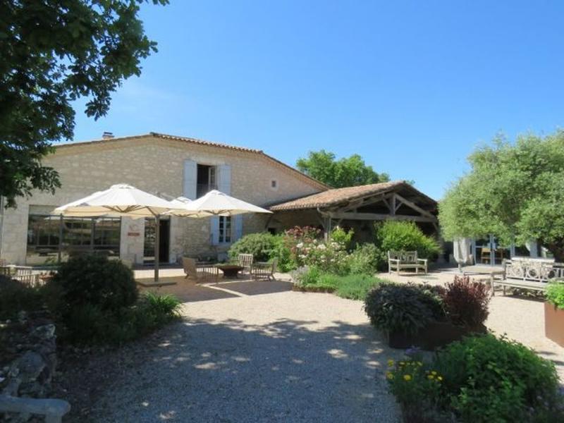 Manoir - 954 m² - 22 pièces