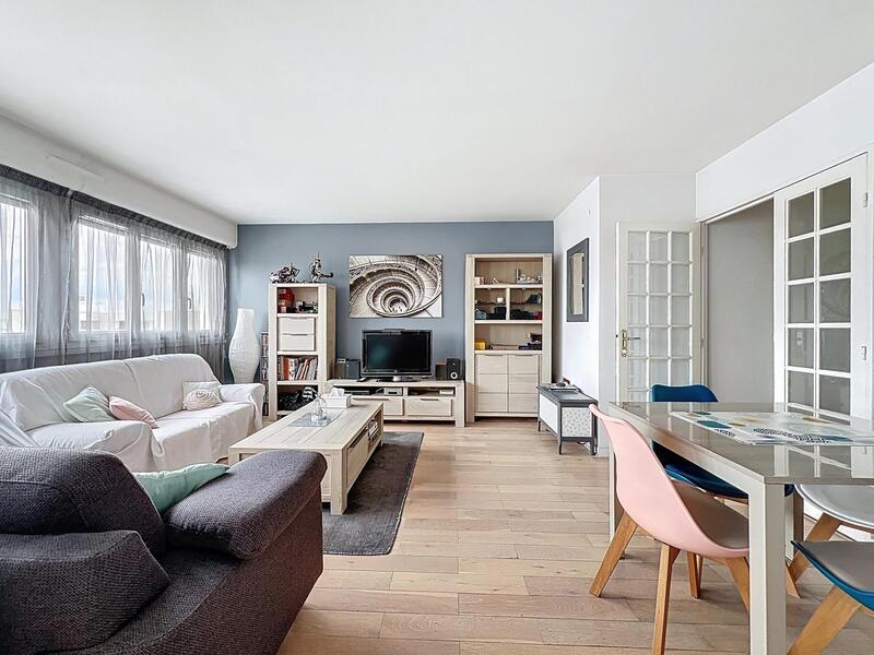 Appartement - 94 m² - 5 pièces