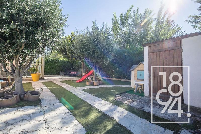 Appartement - 104 m² - 4 pièces