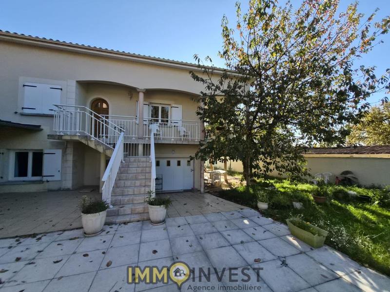 Maison - 229 m² - 10 pièces