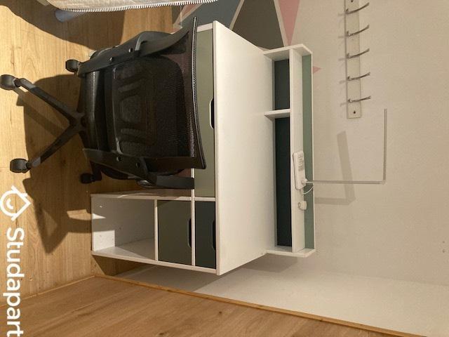 Chambre - 12 m² - 1 pièce