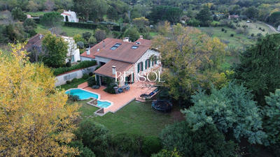 Mas - 295 m² - 10 pièces