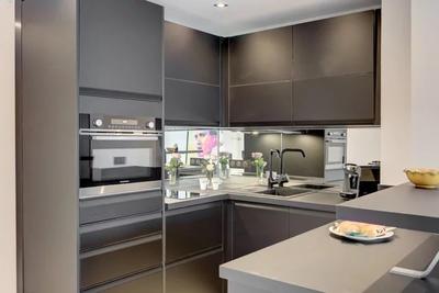 Appartement - 100 m² - 4 pièces