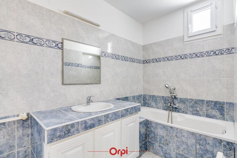 Appartement - 82 m² - 3 pièces