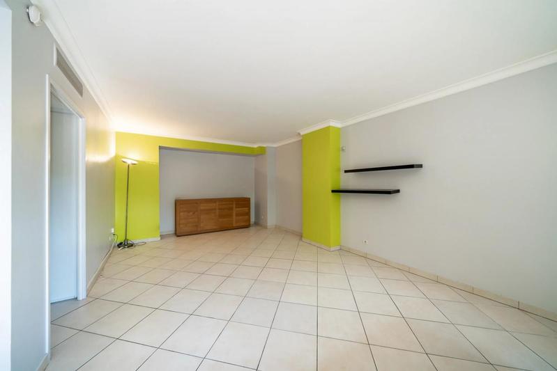 Appartement - 75 m² - 3 pièces