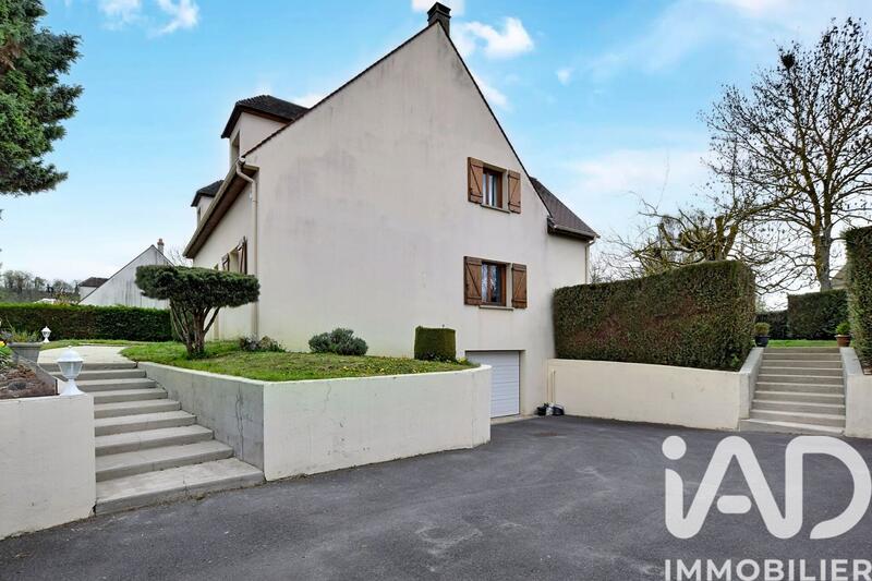 Maison - 175 m² - 7 pièces