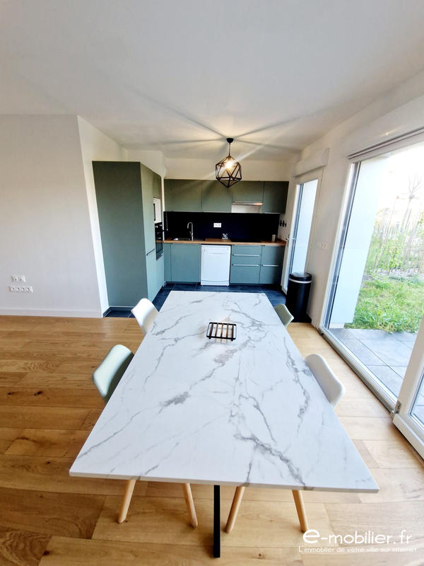 Maison contemporaine - 113 m² - 5 pièces