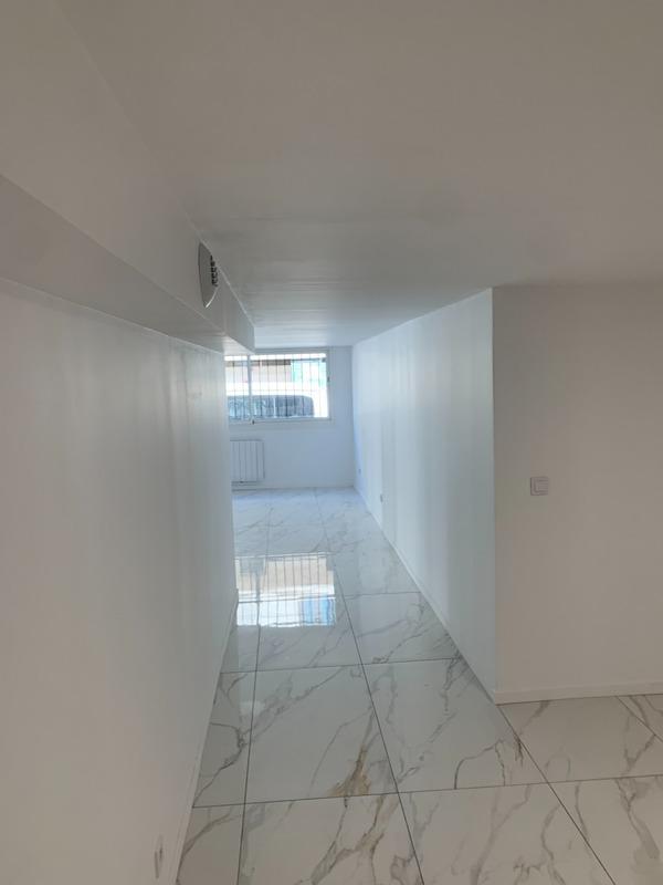 Local commercial - 147 m² - 2 pièces