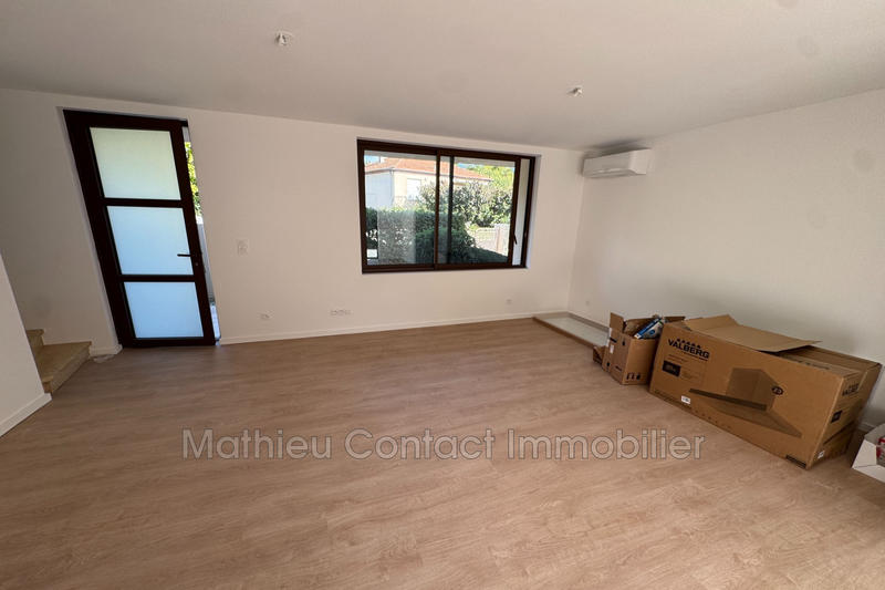 Maison - 99 m² - 5 pièces