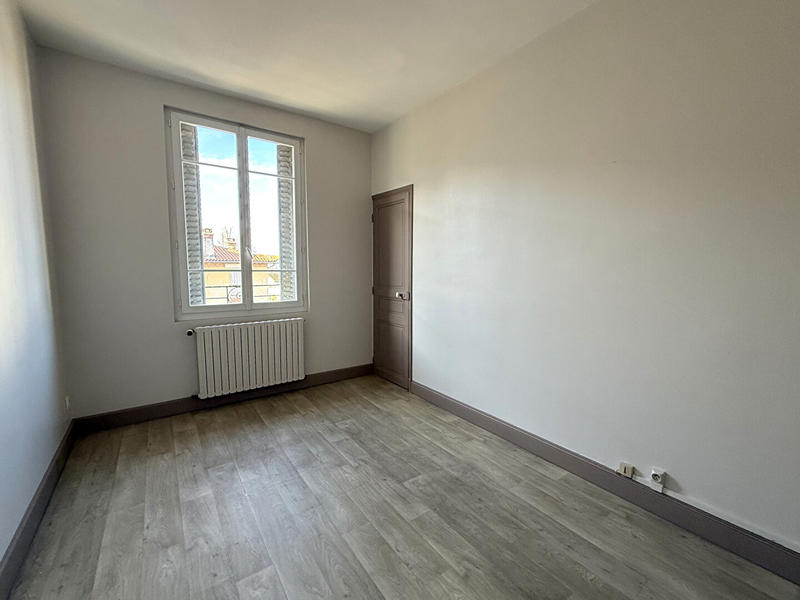 Appartement - 150 m² - 5 pièces