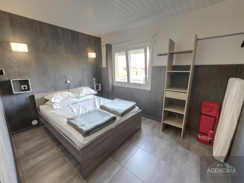 Maison - 319 m² - 20 pièces