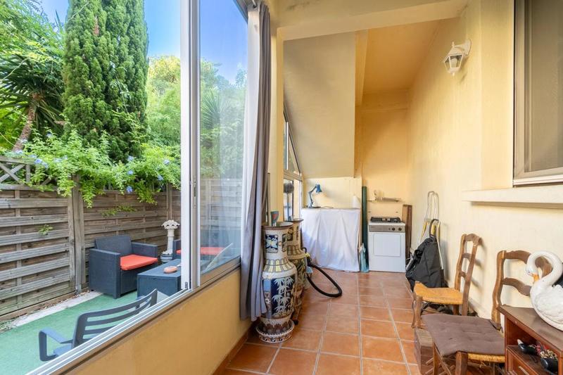 Appartement - 97 m² - 4 pièces