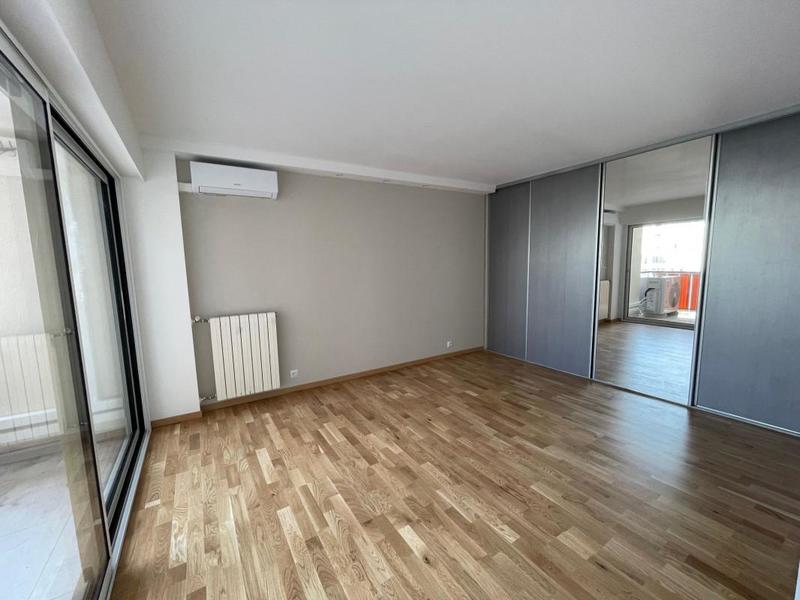 Appartement - 120 m² - 4 pièces