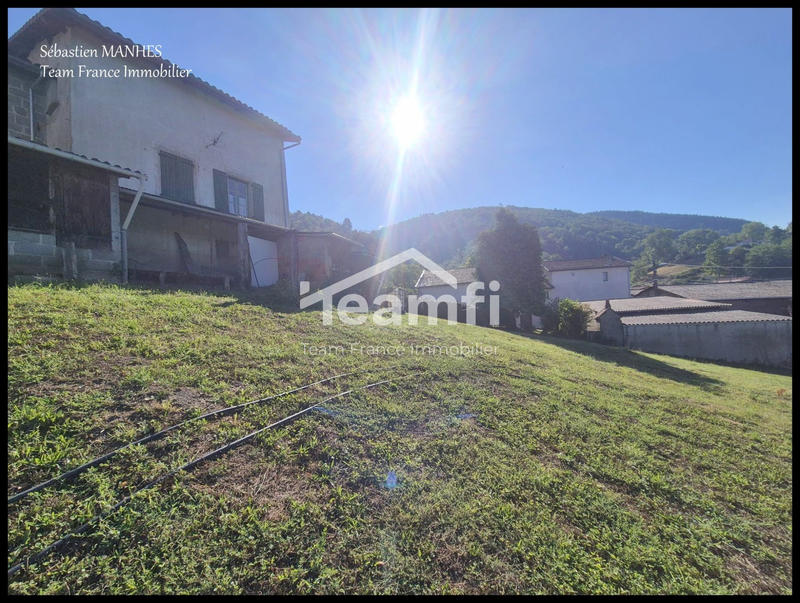 Maison - 90 m² - 6 pièces