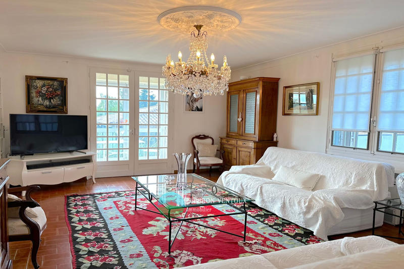 Maison - 255 m² - 9 pièces