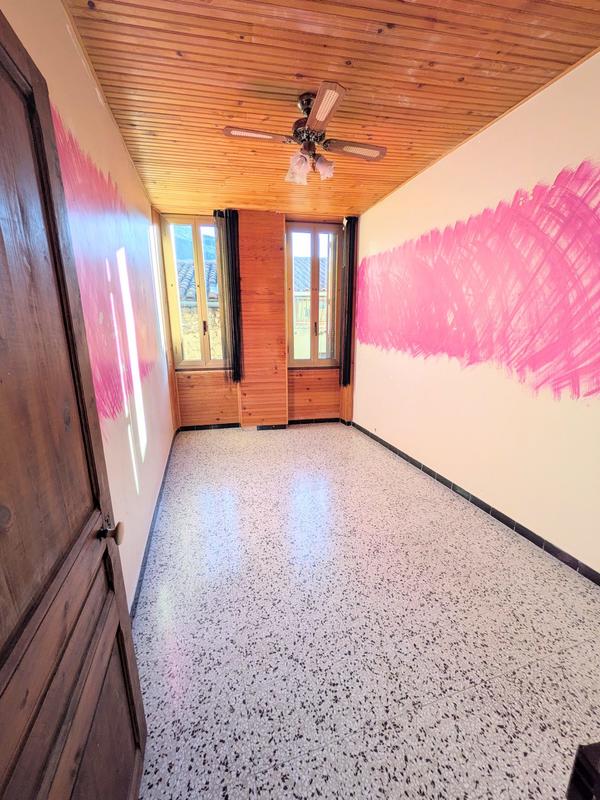 Appartement - 92 m² - 6 pièces