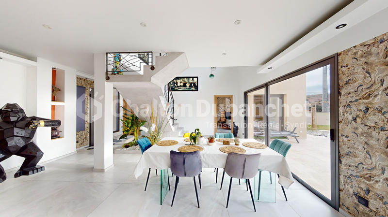 Villa - 160 m² - 6 pièces