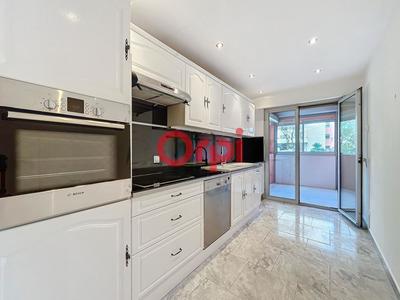 Appartement - 87 m² - 4 pièces