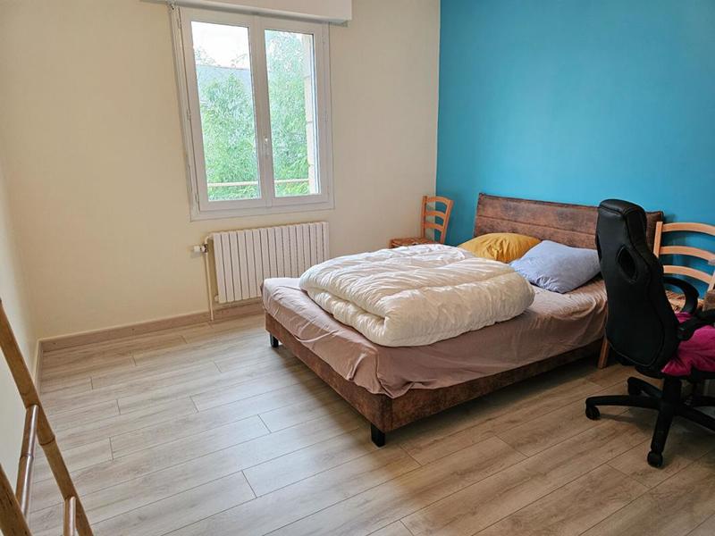 Maison - 202 m² - 9 pièces