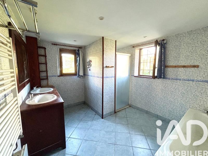 Maison - 130 m² - 7 pièces