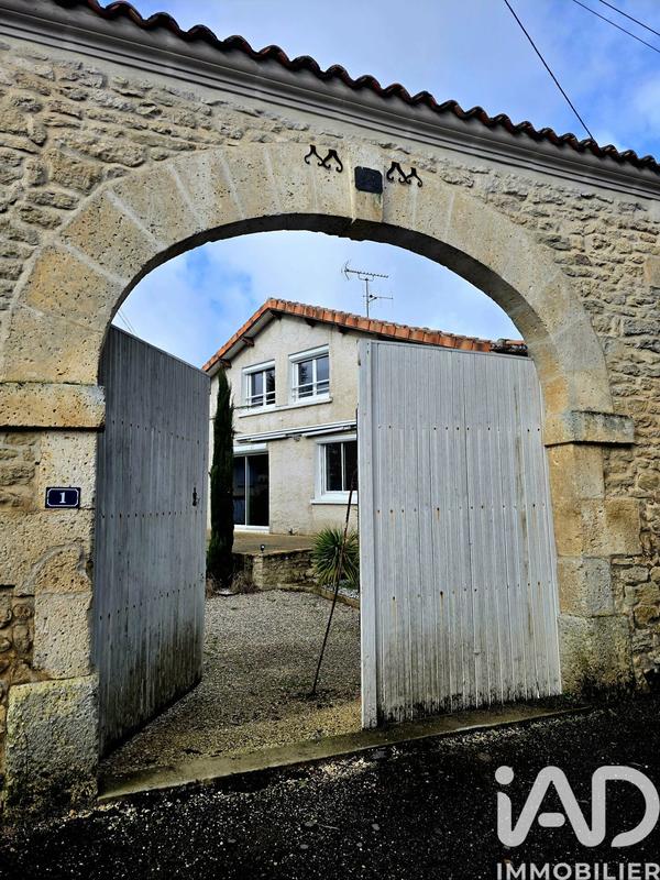 Maison - 110 m² - 9 pièces