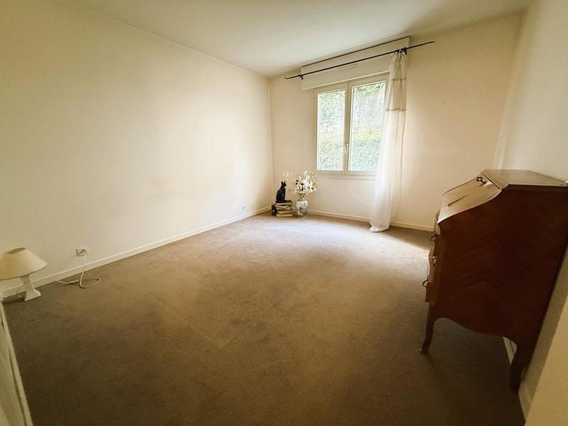 Appartement - 99 m² - 5 pièces