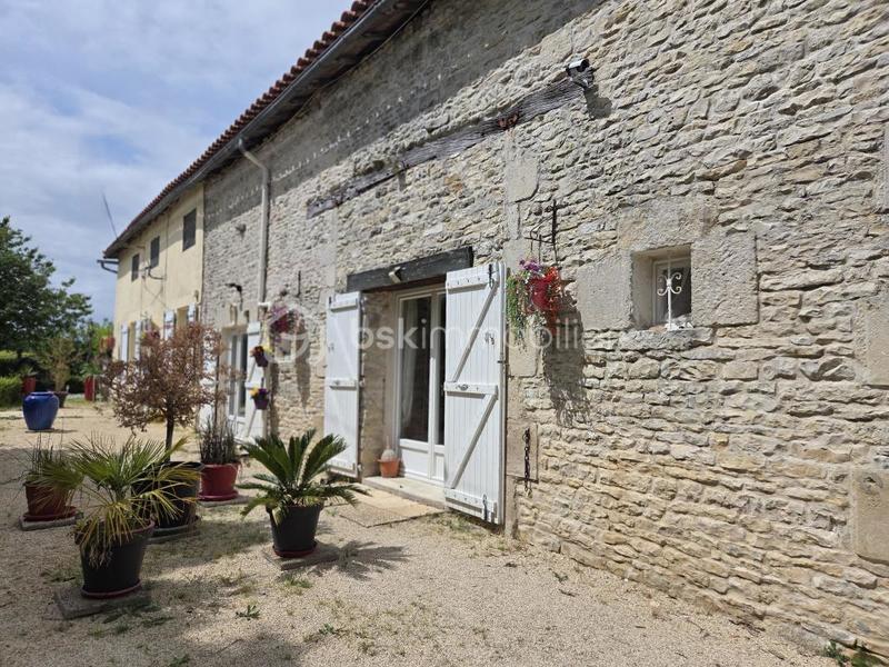 Maison ancienne - 223 m² - 6 pièces