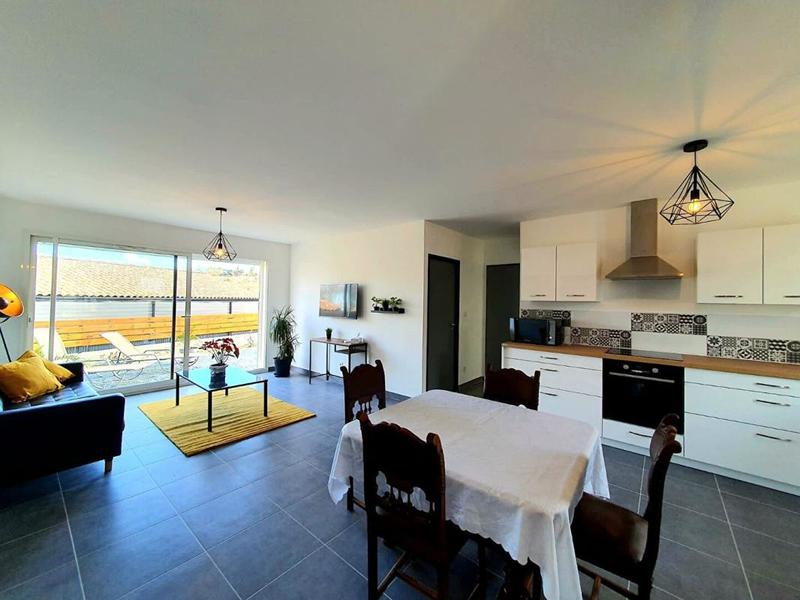 Villa - 80 m² - 4 pièces