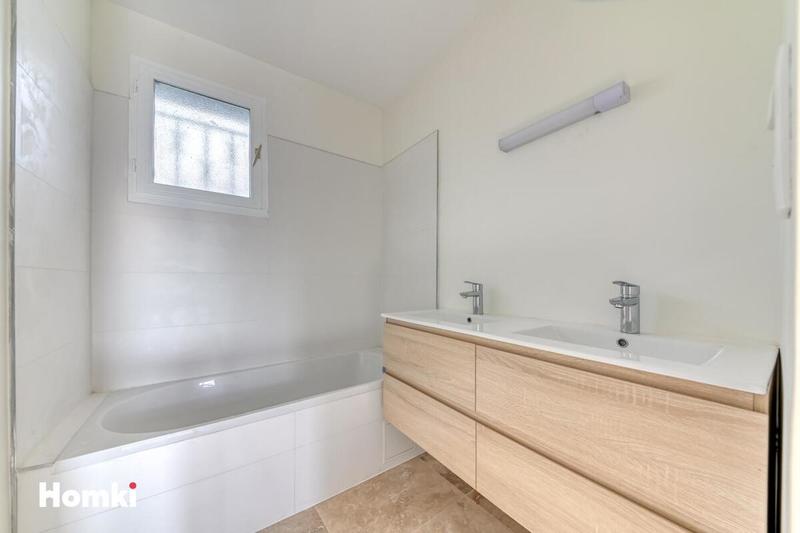 Maison - 165 m² - 6 pièces