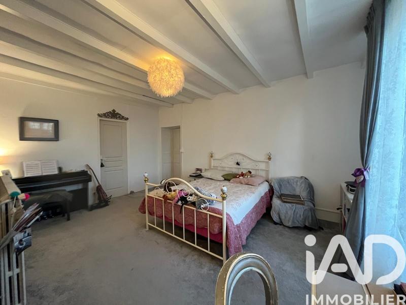 Maison - 207 m² - 6 pièces